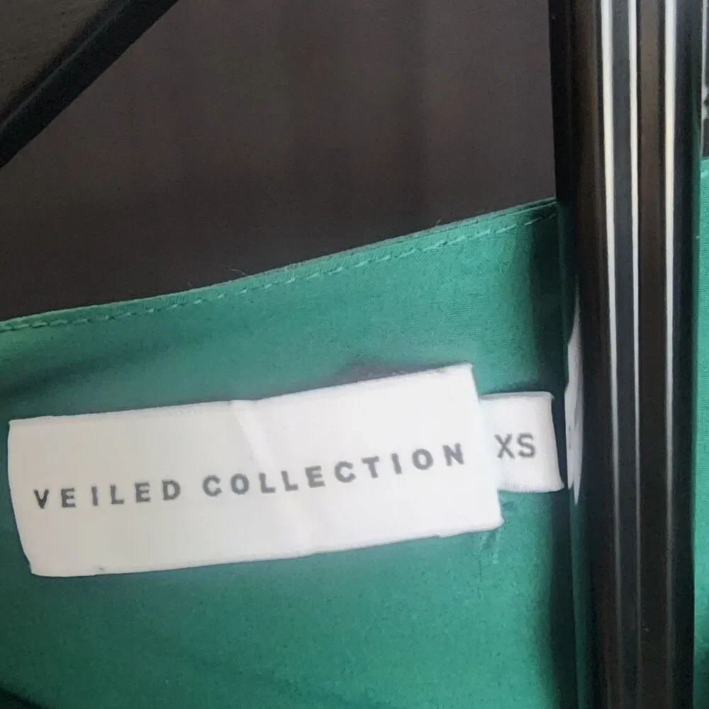 Veiled Collection Emerald Polka Dot Satin Wrap Maxi Dress Ruffle Modest Size XS